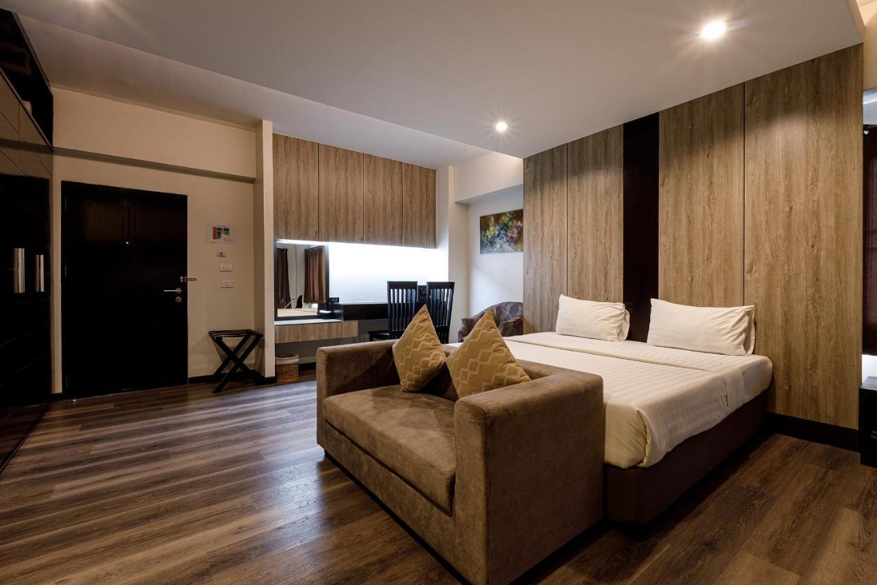 Grand Marina Residence Hotel Ban Laem Chabang Buitenkant foto