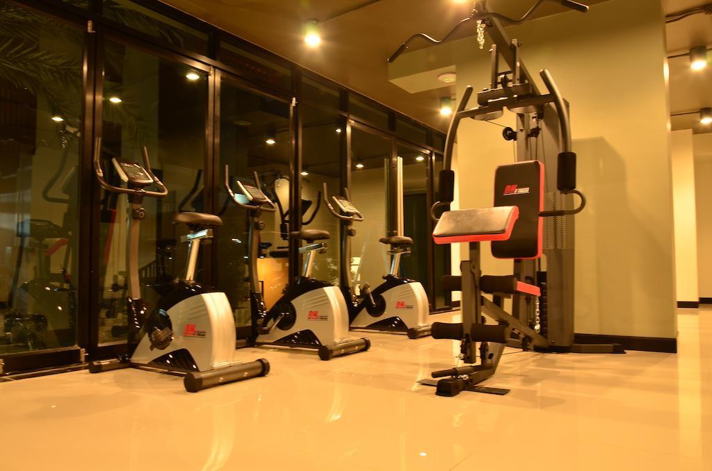 Grand Marina Residence Hotel Ban Laem Chabang Buitenkant foto